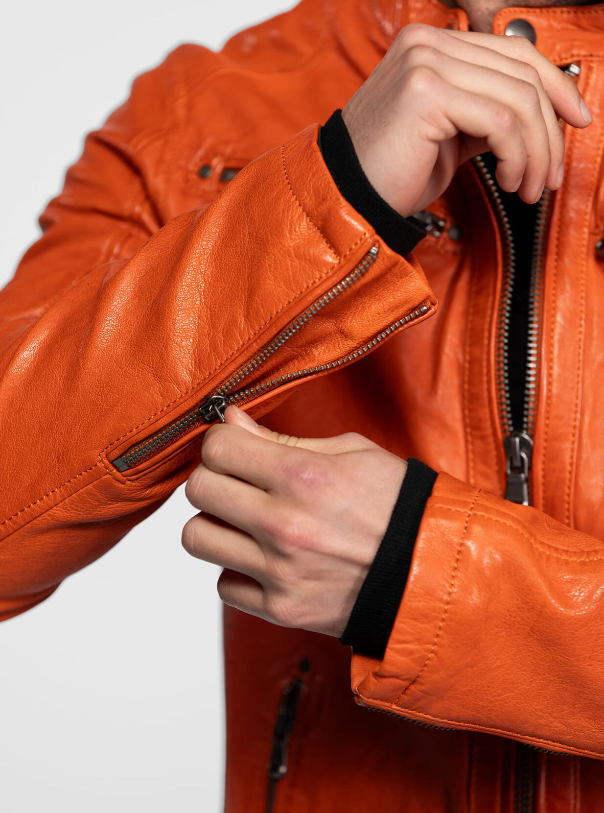 101843-gafino-orange-(1)