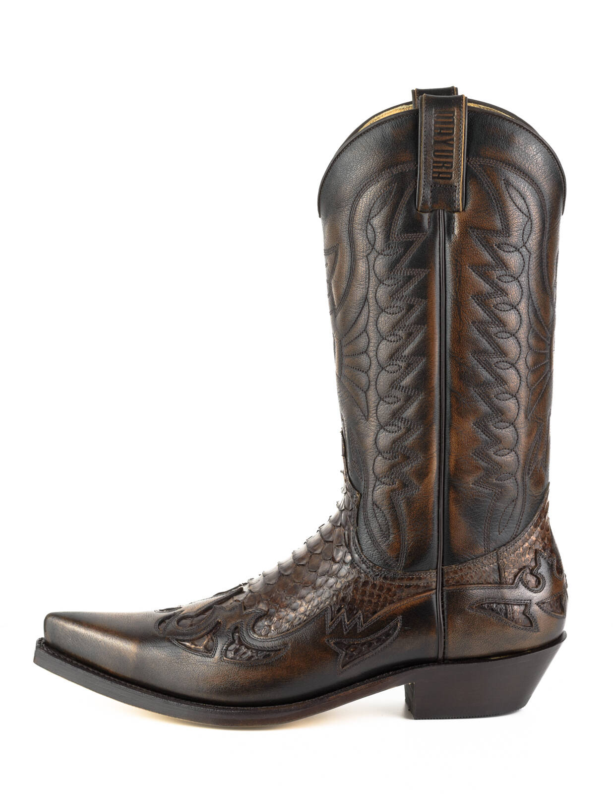 1935-C-milanelo-zamora-piton-cuero-12-2