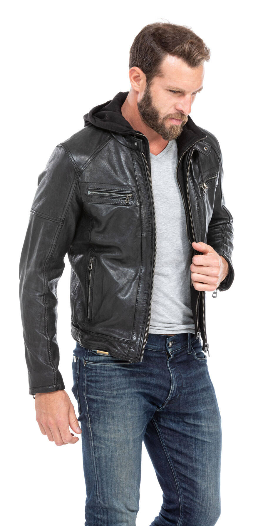 Chaqueta de cuero negro obispo