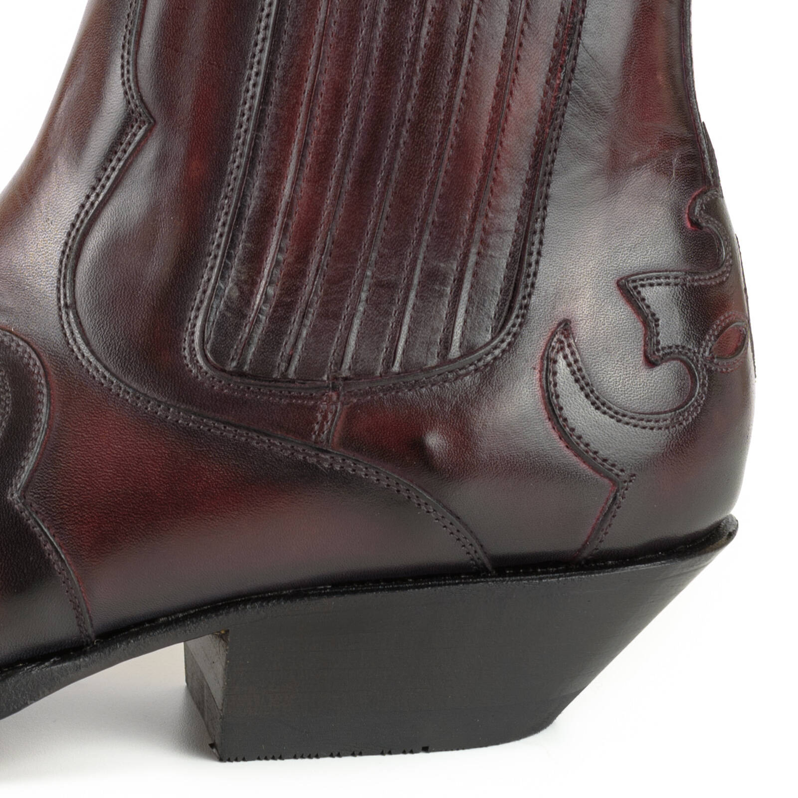 botin-cowboy-modelo-austin-1931-burdeos-negro-4