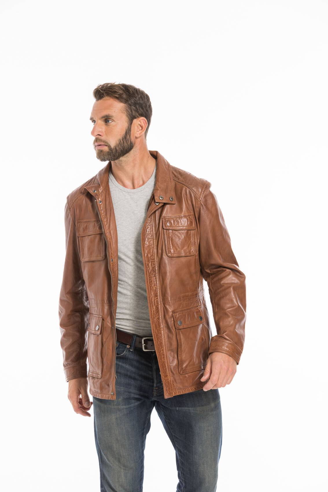 Tres cuartos sales de piel hombre