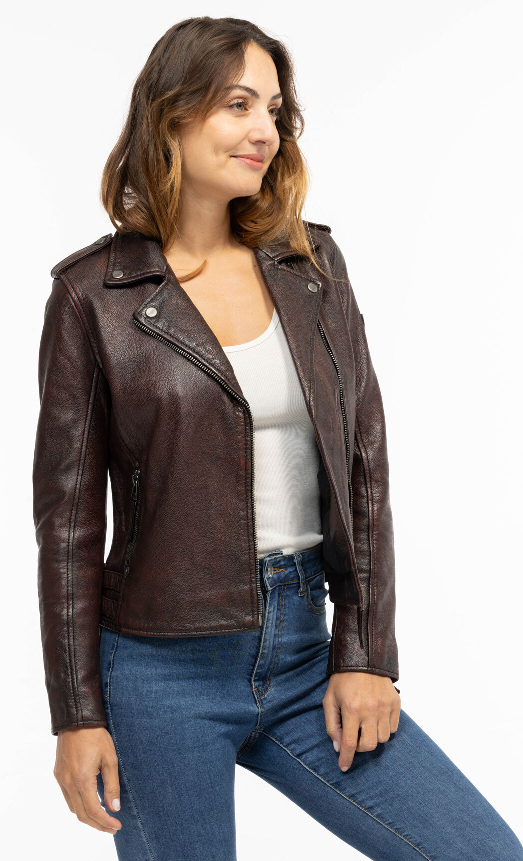 CG25-Femmes-1101-0734-0738B