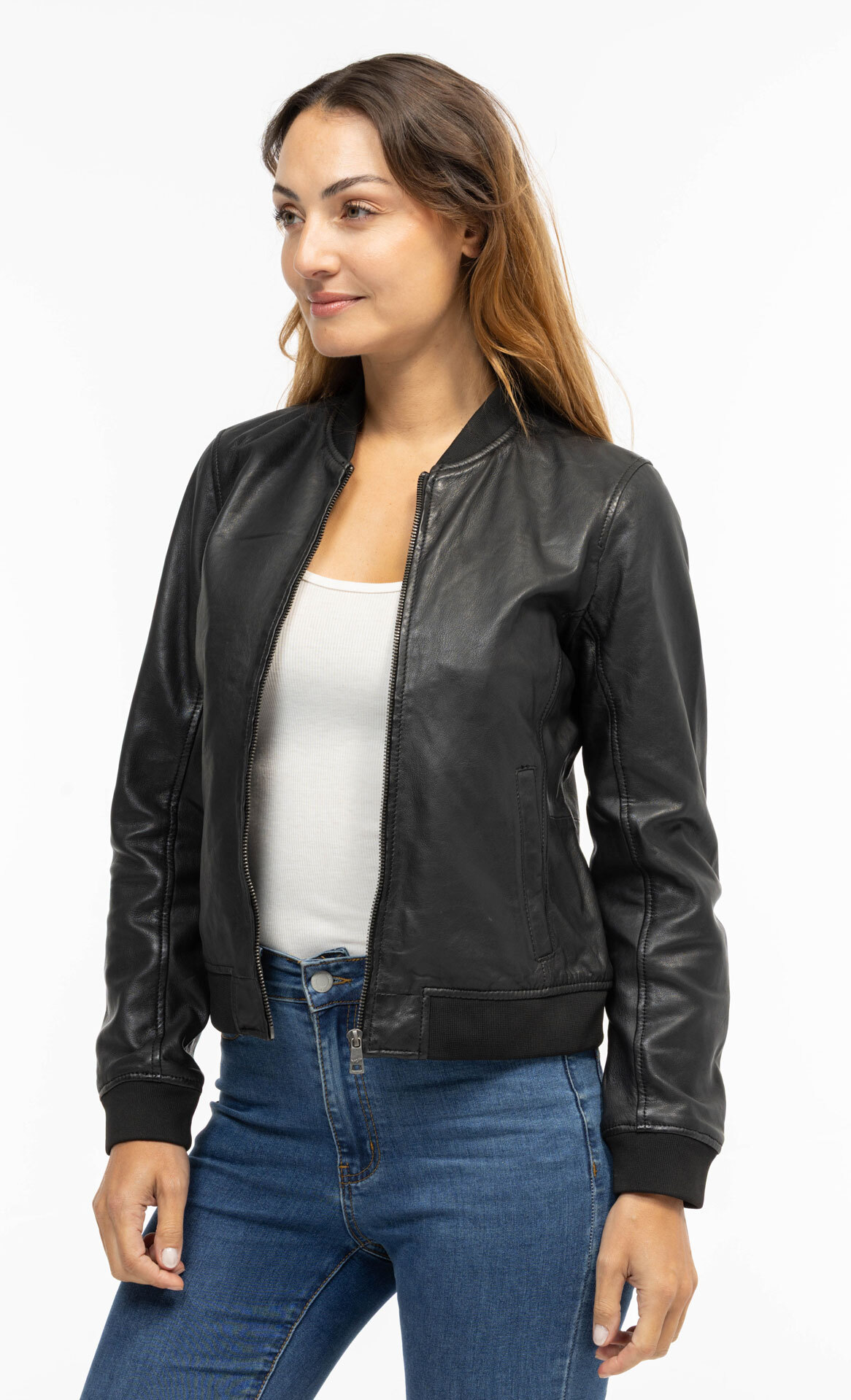 CG25-Femmes-1801-0010-0191B