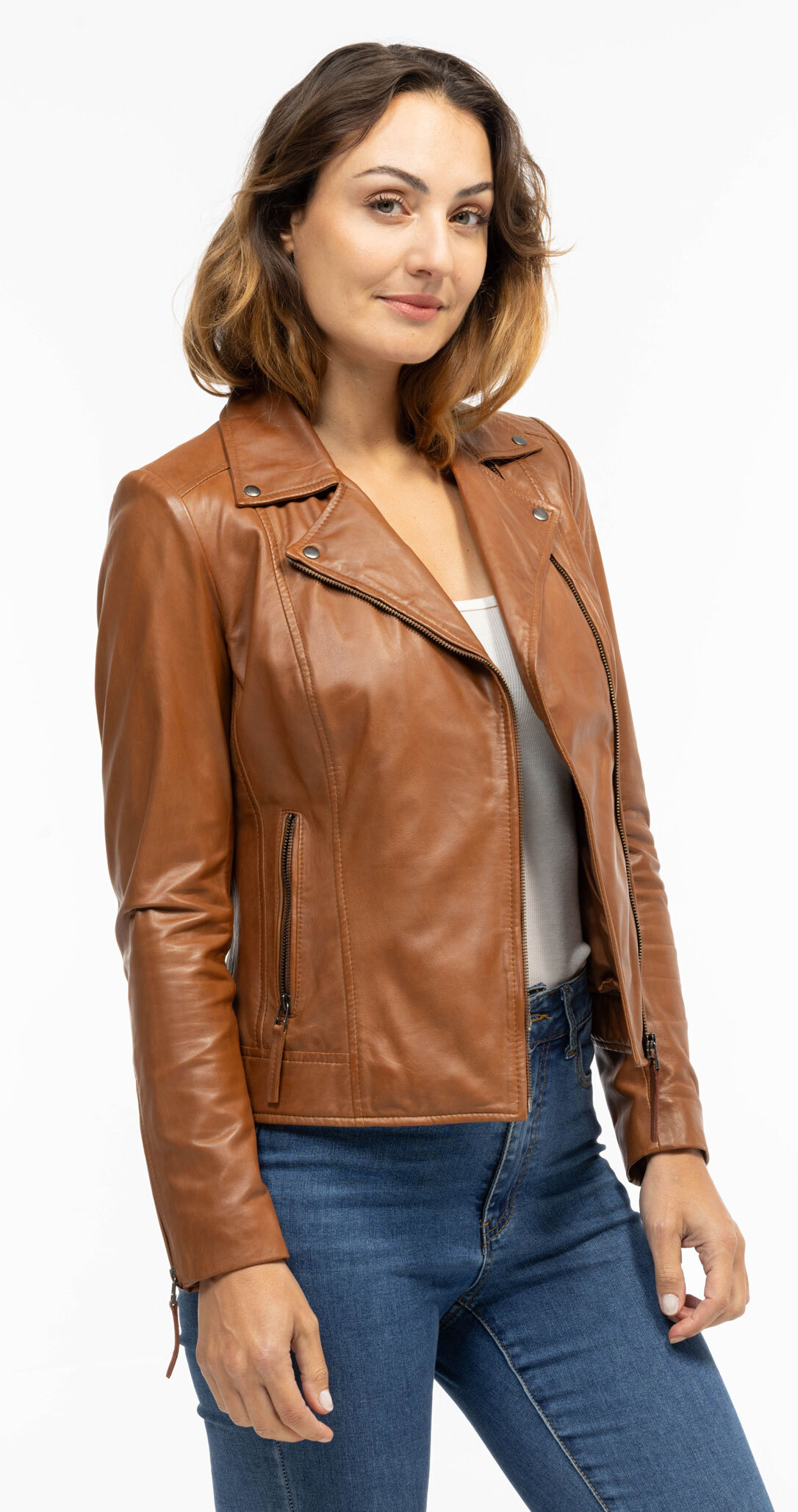 CG25-Femmes-BELLA-1057BD