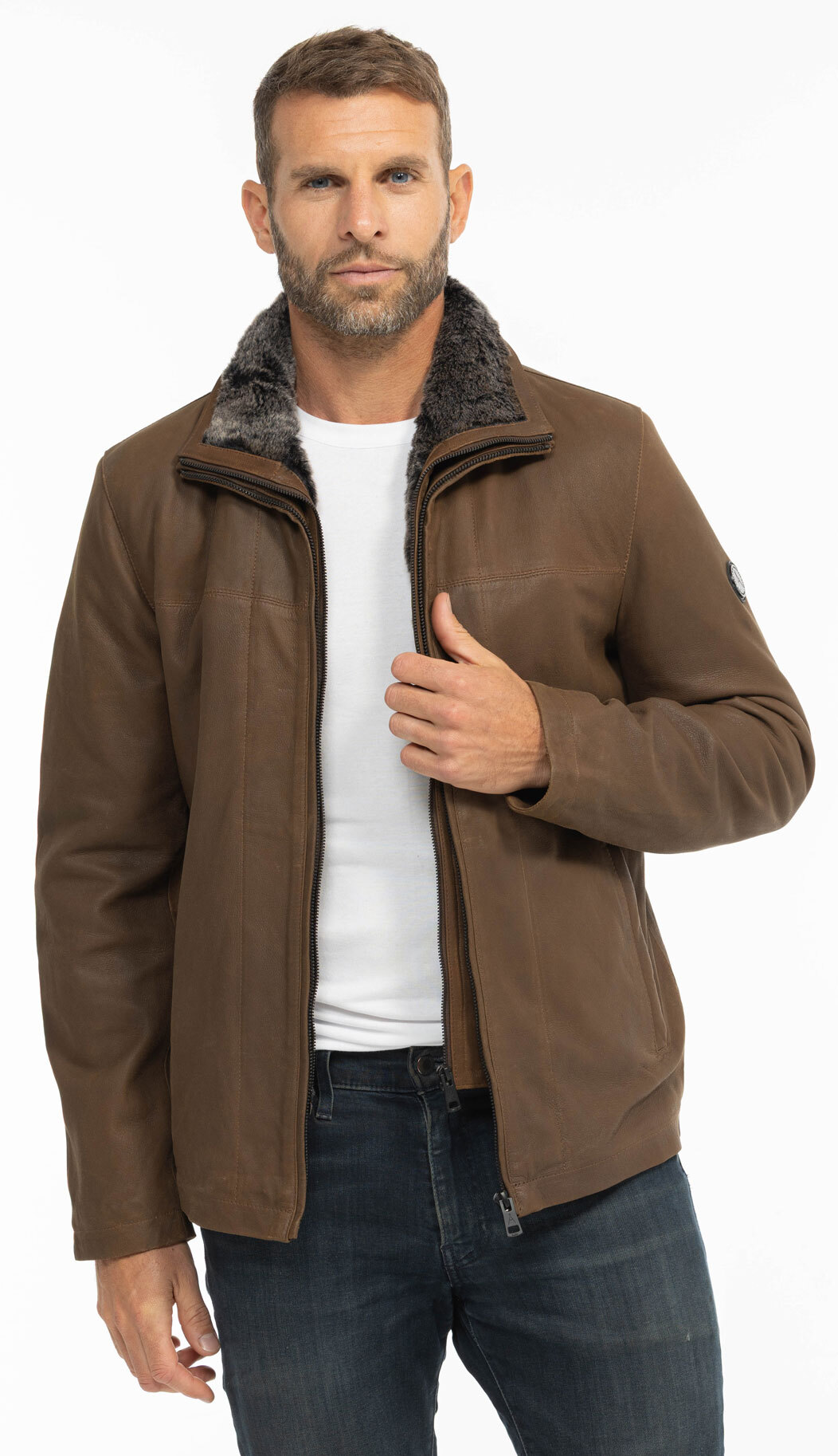 CG25-Homme-Luc-5730BD