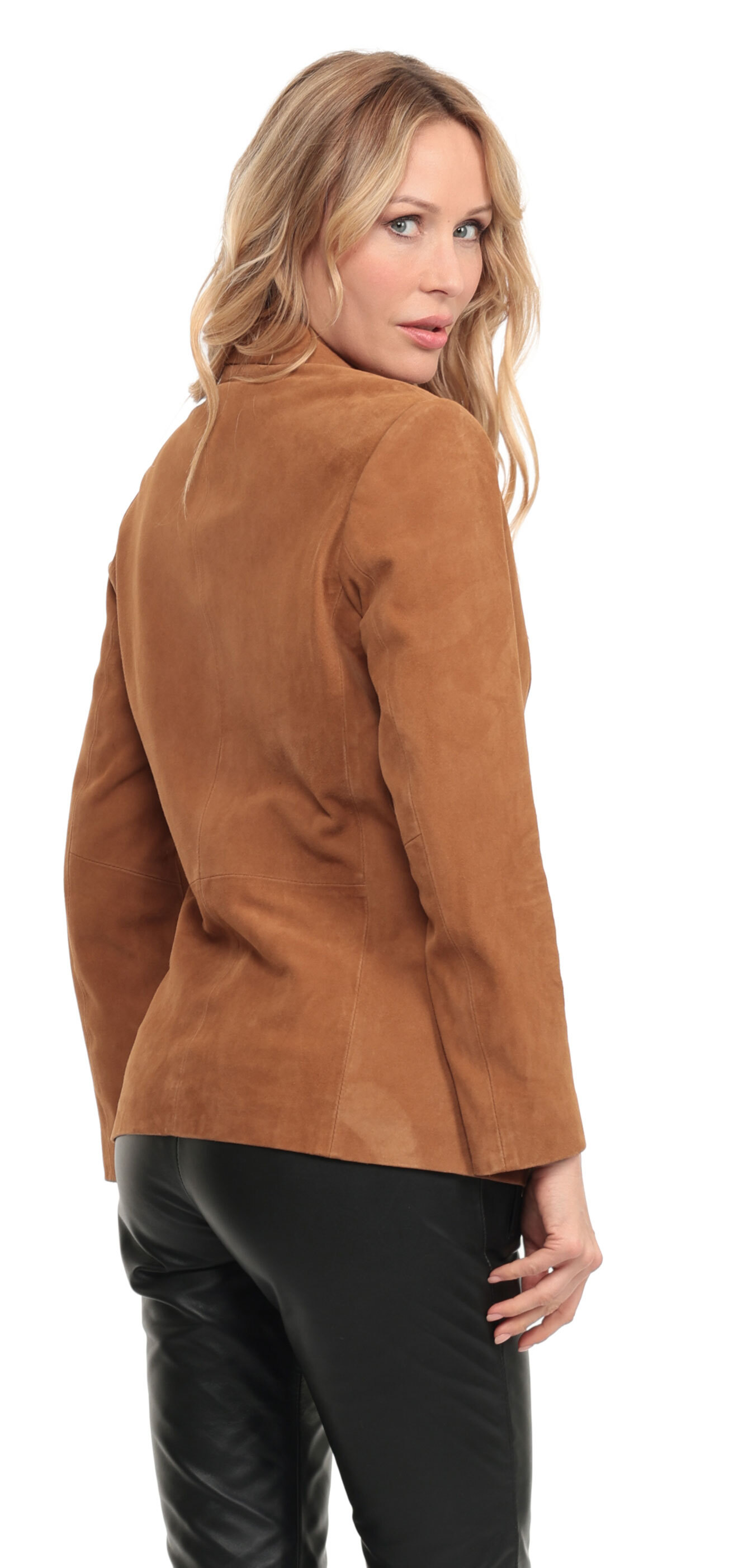 REBECCA-CHEVRE-GOLD-IMG_865