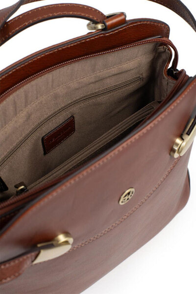 1920243-marron-interieur