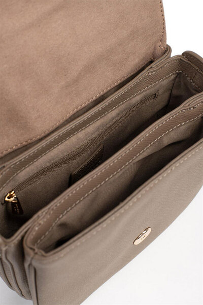 7120246-taupe-interieur