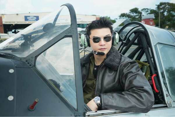 bombers-cockpit-z21a109