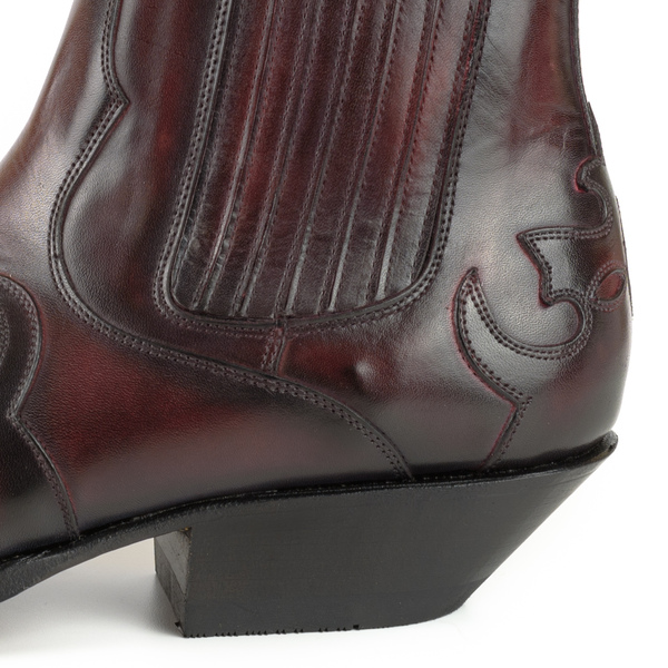 botin-cowboy-modelo-austin-1931-burdeos-negro-4