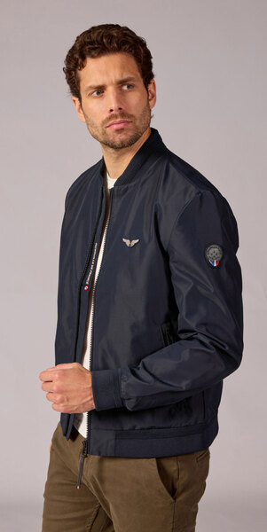 crew-airjet-navy-cote