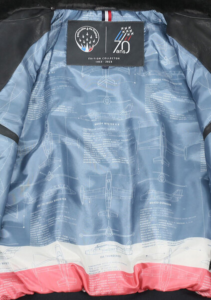 official-navy-interieur